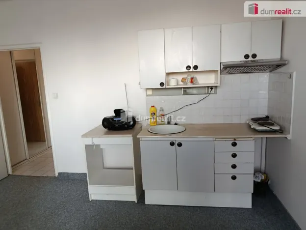 Pronájem bytu 1+kk, Praha - Kamýk, Mařatkova, 28 m2