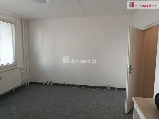 Pronájem bytu 1+kk, Praha - Kamýk, Mařatkova, 28 m2