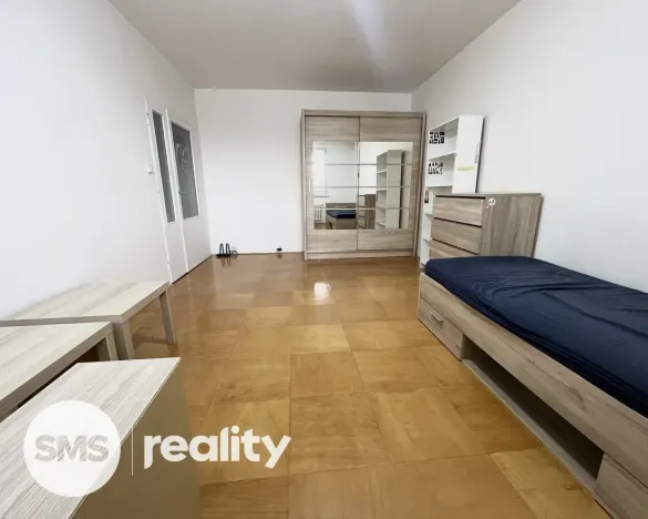 Pronájem bytu 1+1, Opava, Edvarda Beneše, 30 m2