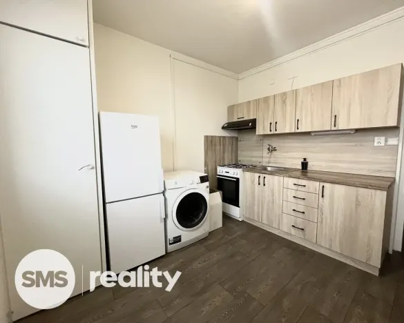 Pronájem bytu 1+1, Opava, Edvarda Beneše, 30 m2