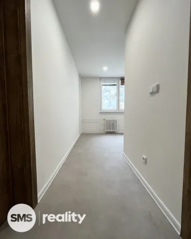 Pronájem bytu 1+1, Opava, Edvarda Beneše, 30 m2