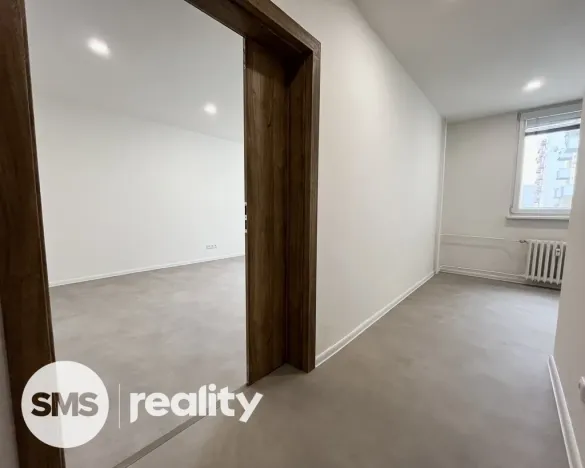 Pronájem bytu 1+1, Opava, Edvarda Beneše, 30 m2