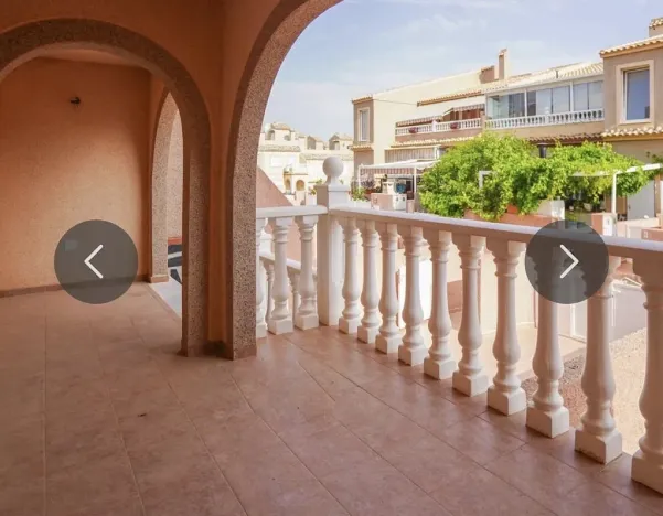 Prodej rodinného domu, Grand Alacant, Santa Pola , Alicante, Costa Blanca, Španělsko, 95 m2