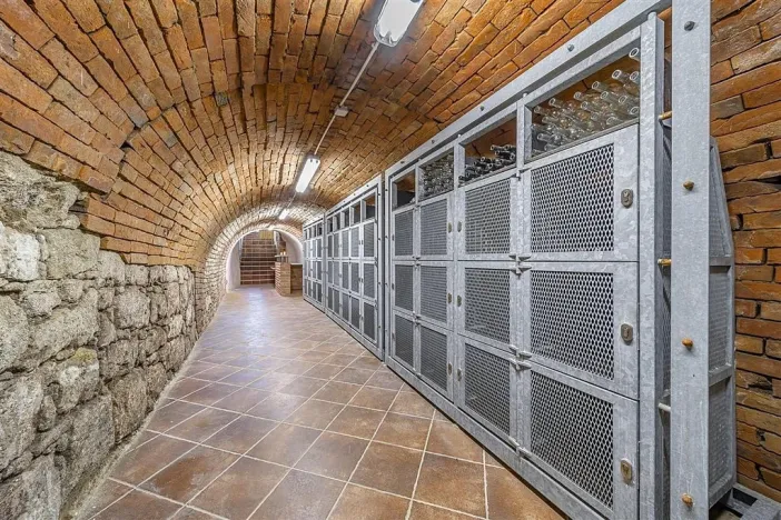 Prodej ostatní, Schrattenberg, Rakousko