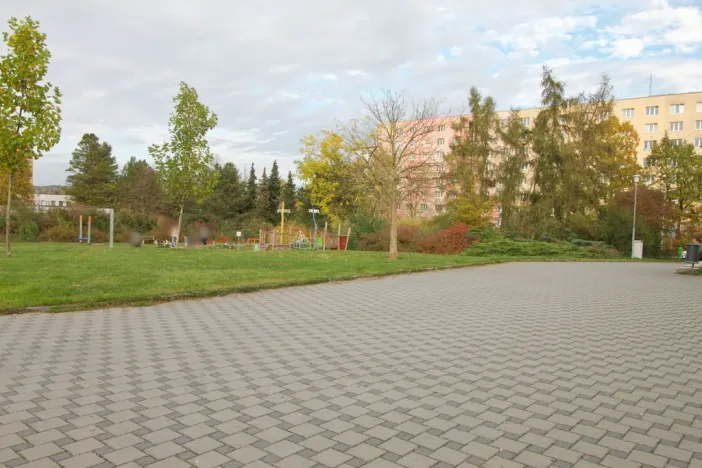 Pronájem obchodního prostoru, Plzeň - Skvrňany, Karla Steinera, 12 m2