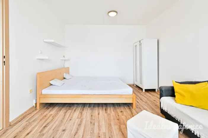 Pronájem bytu 1+1, Brno, Štouračova, 31 m2