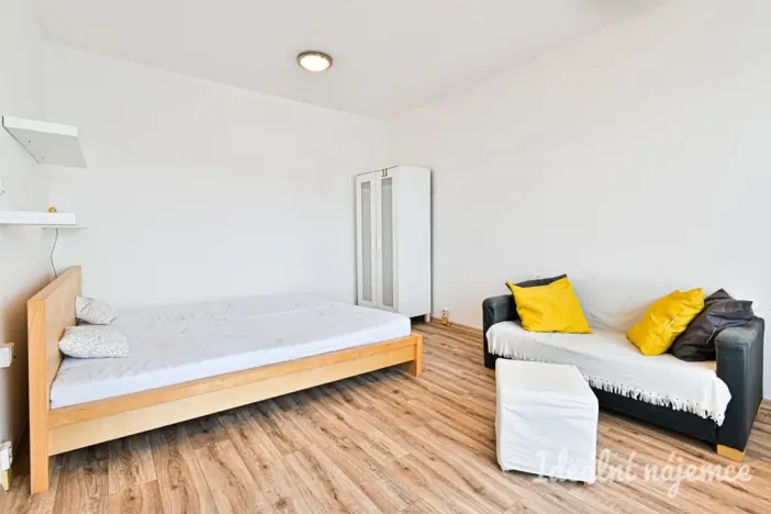 Pronájem bytu 1+1, Brno, Štouračova, 31 m2