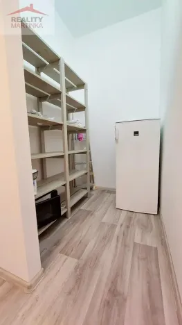 Pronájem bytu 1+kk, Valašské Meziříčí, Husova, 33 m2