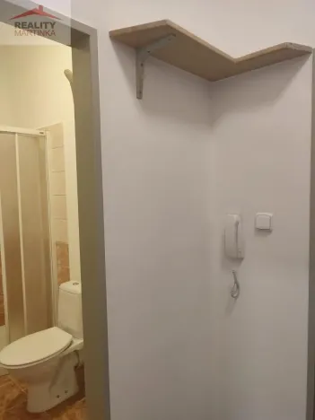 Pronájem bytu 1+kk, Valašské Meziříčí, Husova, 33 m2