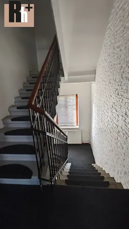 Prodej komerční nemovitosti, Ostrava, 192 m2