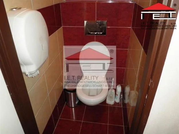 Pronájem kanceláře, Praha - Holešovice, Přístavní, 13 m2