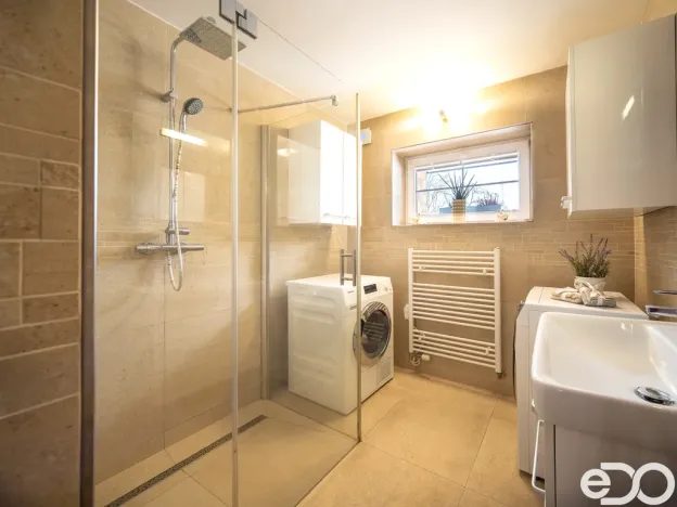 Prodej rodinného domu, Kostomlátky, 5. května, 176 m2