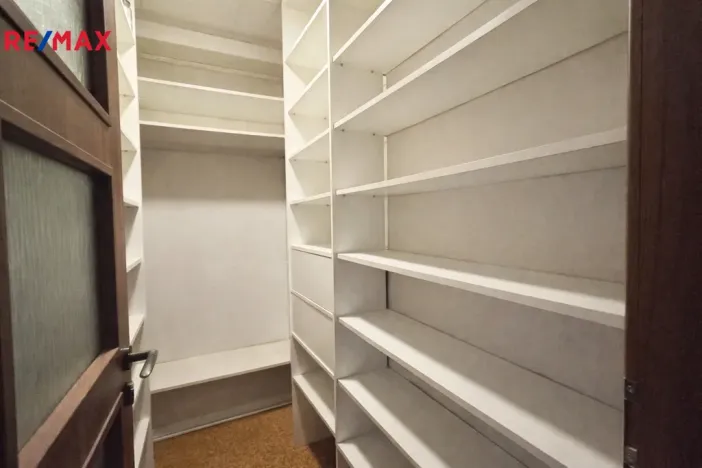 Pronájem bytu 3+1, Praha - Vršovice, Konopišťská, 74 m2