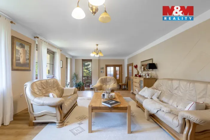 Prodej rodinného domu, Dolní Lomná, 240 m2