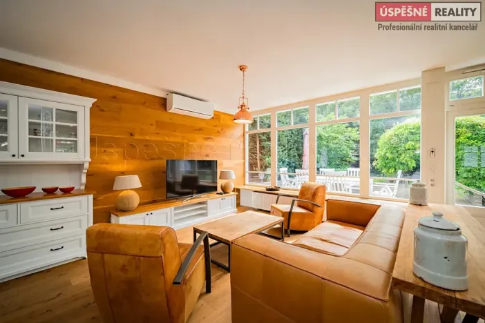 Prodej vily, Praha - Slivenec, Opálová, 282 m2