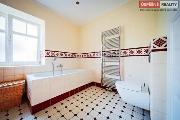 Prodej vily, Praha - Slivenec, Opálová, 282 m2