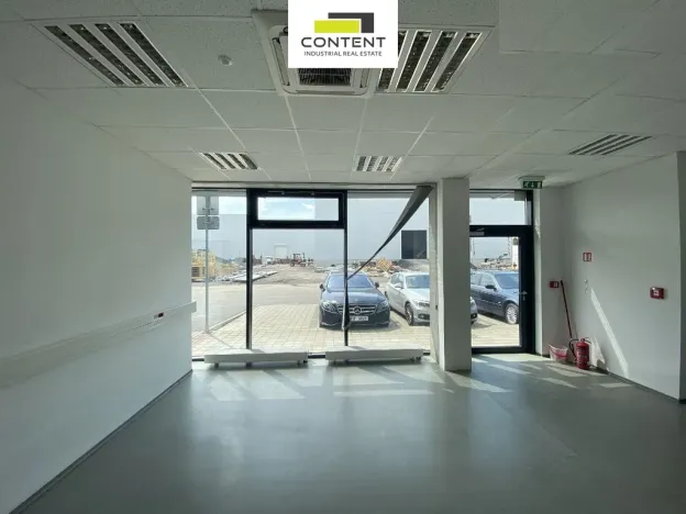 Pronájem skladu, Hradec Králové - Slezské Předměstí, Bratří Štefanů, 288 m2