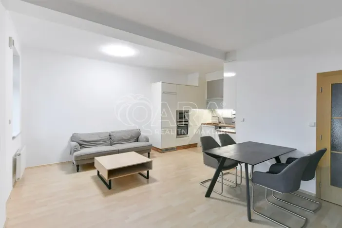 Pronájem bytu 4+kk, Praha - Libeň, Českomoravská, 116 m2