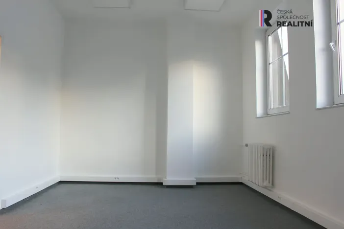 Pronájem kanceláře, Karlovy Vary, T. G. Masaryka, 42 m2