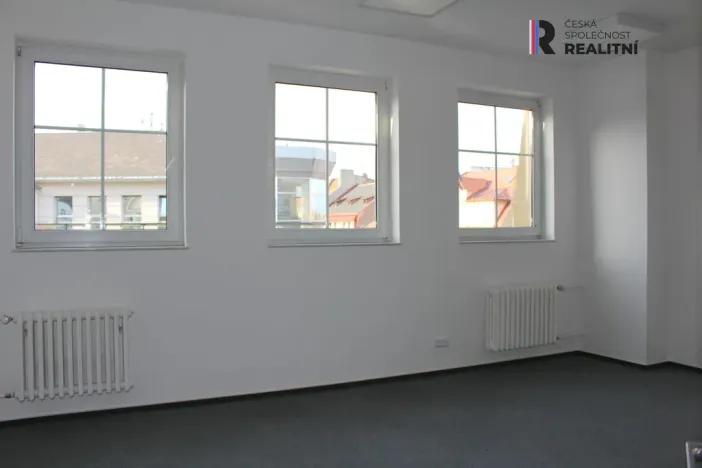 Pronájem kanceláře, Karlovy Vary, T. G. Masaryka, 28 m2