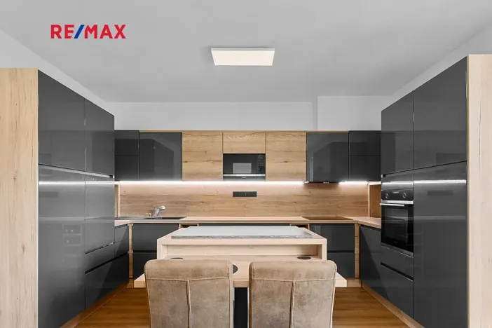 Pronájem bytu 1+kk, Plzeň, K Zelené louce, 40 m2