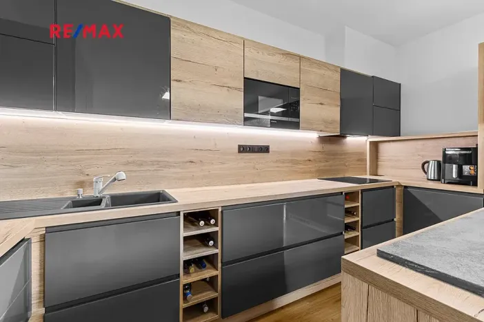 Pronájem bytu 1+kk, Plzeň, K Zelené louce, 40 m2