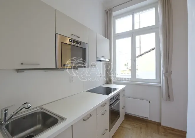 Pronájem bytu 2+kk, Praha - Vyšehrad, Vratislavova, 50 m2