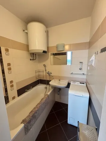 Pronájem bytu 3+1, Olomouc - Holice, Náves Svobody, 73 m2