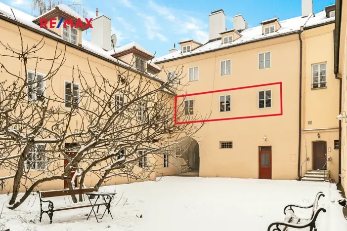 Prodej bytu 4+1, Praha - Malá Strana, Valdštejnská, 117 m2