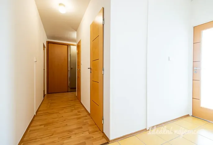 Pronájem bytu 3+1, Praha - Černý Most, Generála Janouška, 77 m2