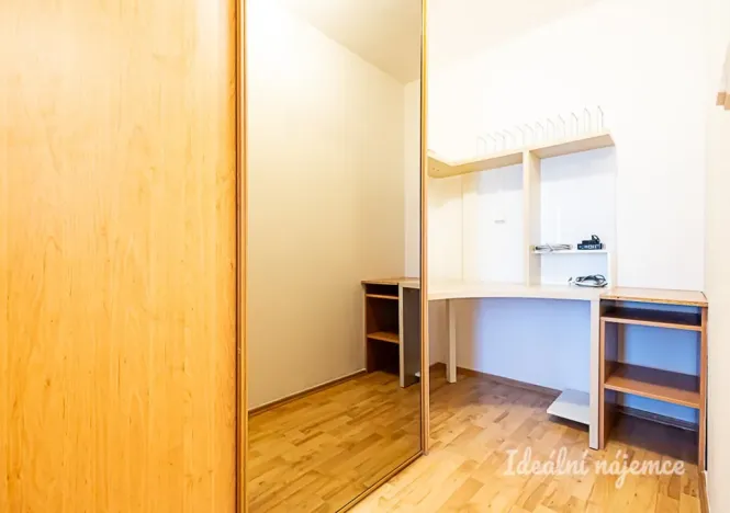 Pronájem bytu 3+1, Praha - Černý Most, Generála Janouška, 77 m2