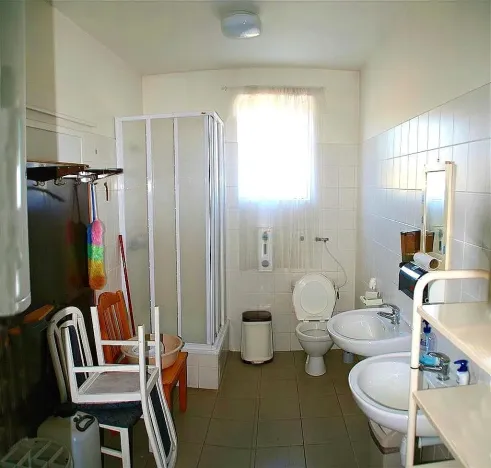 Pronájem skladu, Chýně, Hlavní, 810 m2