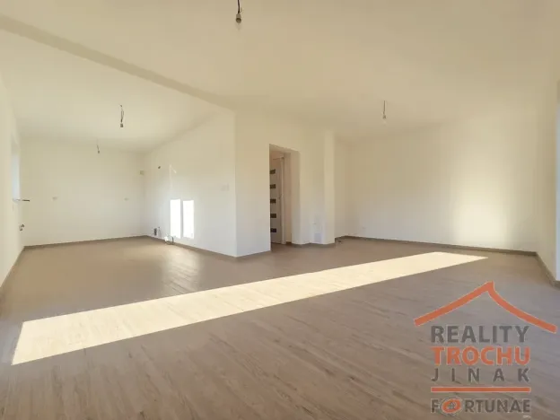 Prodej rodinného domu, Uhersko, 84 m2