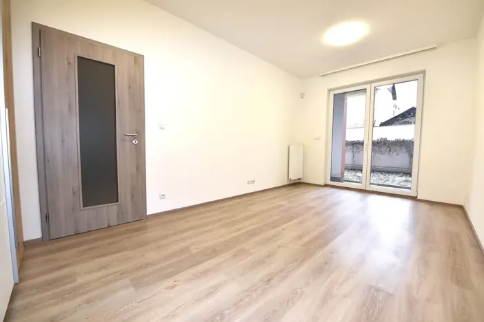 Prodej bytu 2+kk, Praha - Vršovice, Petrohradská, 114 m2