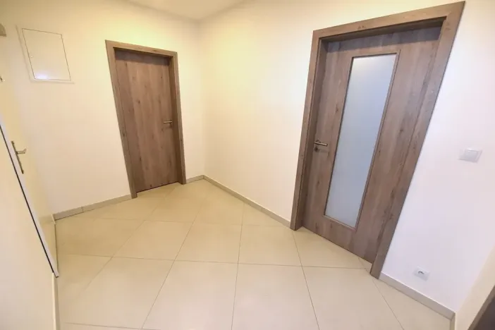 Prodej bytu 2+kk, Praha - Vršovice, Petrohradská, 114 m2