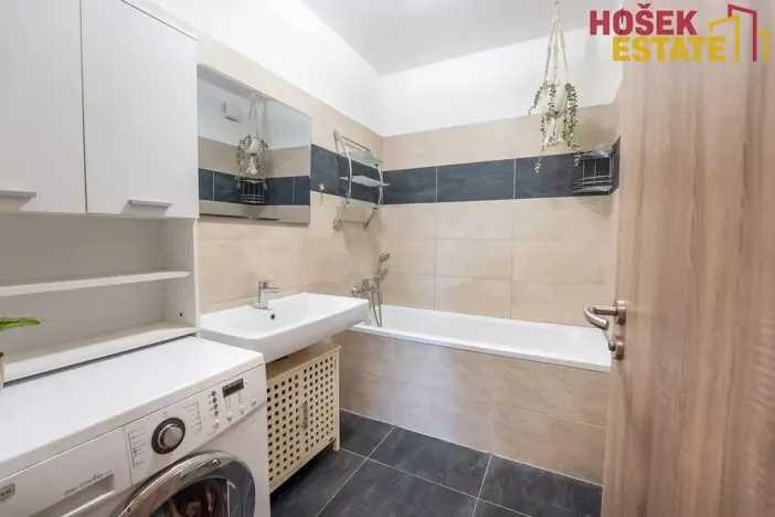 Prodej bytu 3+kk, Holubice, 73 m2