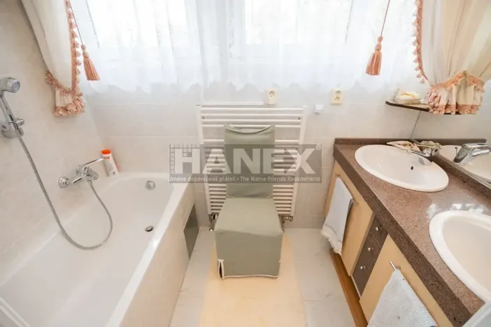 Prodej rodinného domu, Dobřejovice, Žitná, 365 m2