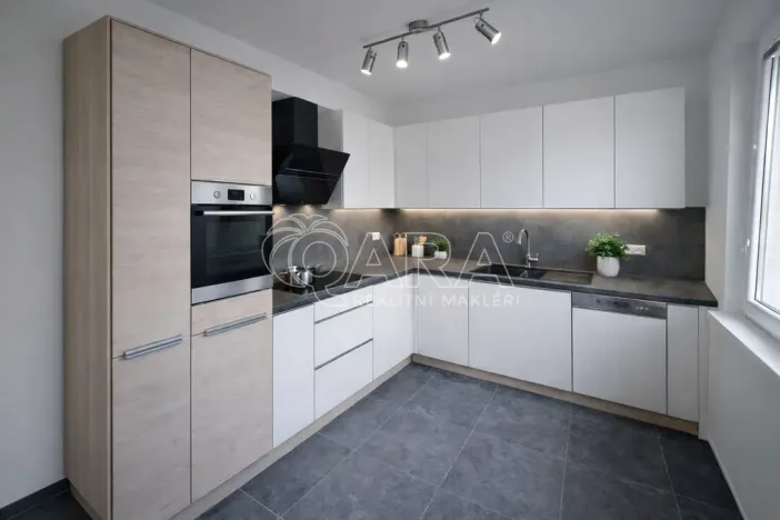 Prodej bytu 2+1, Beroun - Beroun-Město, Švermova, 56 m2