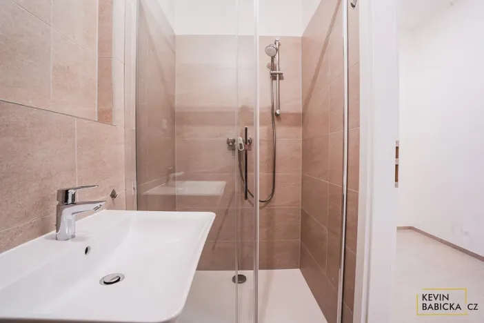 Pronájem bytu 1+kk, Brno - Sadová, Kumpoštova, 30 m2