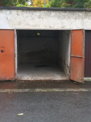 Prodej garáže, Praha - Dejvice, Glinkova, 16 m2