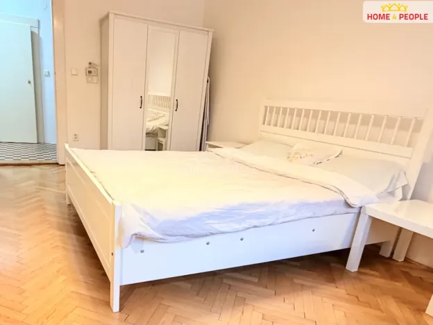 Pronájem bytu 2+kk, Praha - Žižkov, Biskupcova, 55 m2