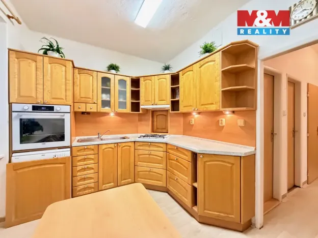 Pronájem bytu 2+1, Ostrava - Poruba, Hlavní třída, 66 m2