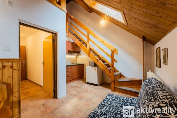 Pronájem bytu 2+kk, Praha - Strašnice, Královická, 54 m2