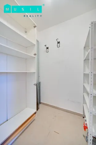 Pronájem bytu 2+kk, Olomouc - Povel, Jeremiášova, 59 m2