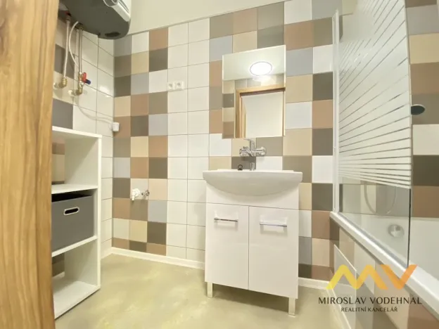 Pronájem bytu 2+kk, Jaroměř - Pražské Předměstí, Královédvorská, 41 m2