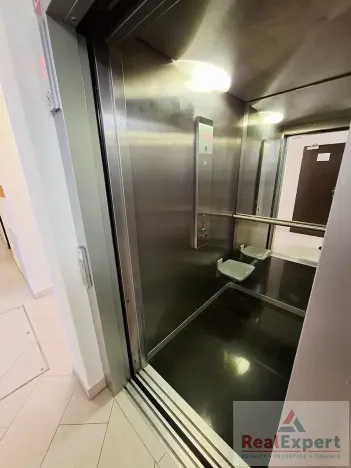 Prodej bytu 2+kk, Praha - Pitkovice, Lošáková, 67 m2