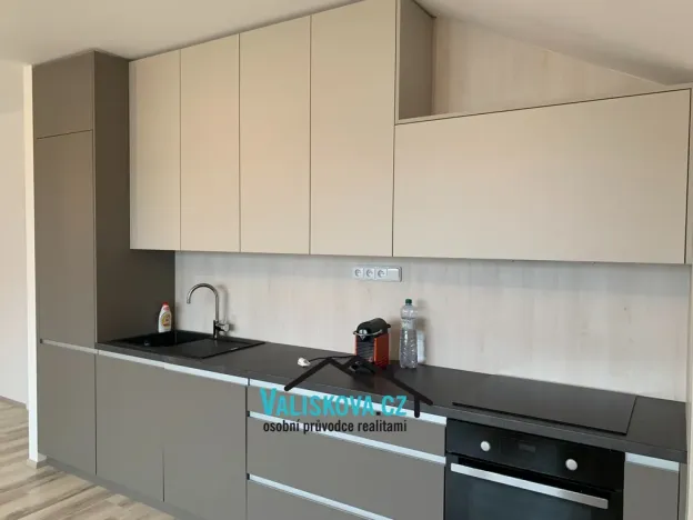 Pronájem bytu 2+kk, Kroměříž, 66 m2