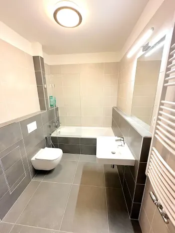 Prodej bytu 2+kk, Praha, Čakovická, 42 m2