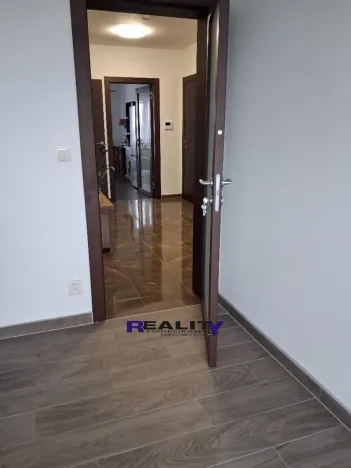 Pronájem bytu 2+1, Žatec, Husova, 64 m2