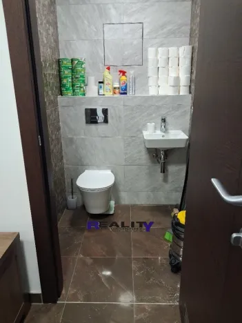 Pronájem bytu 2+1, Žatec, Husova, 64 m2